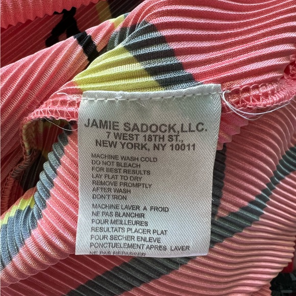 EUC Jamie Sadock Sleeveless Pleated Top w/Zippered Front & Abstract Pattern - Picture 8 of 9